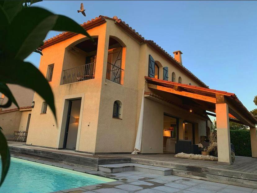 Le Petit Bali Spacieuse Villa Pour 8 Avec Piscine سان سيبريان المظهر الخارجي الصورة